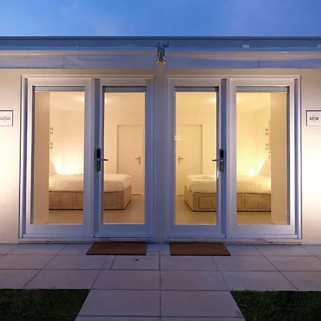 Uporto House Guest house *