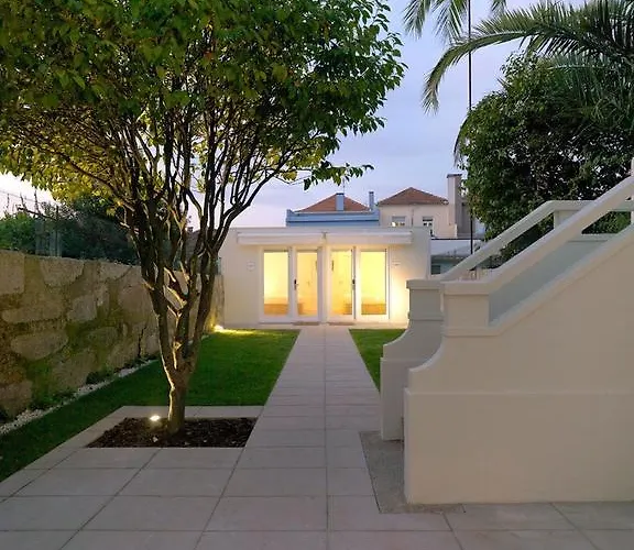 Uporto House * פורטו